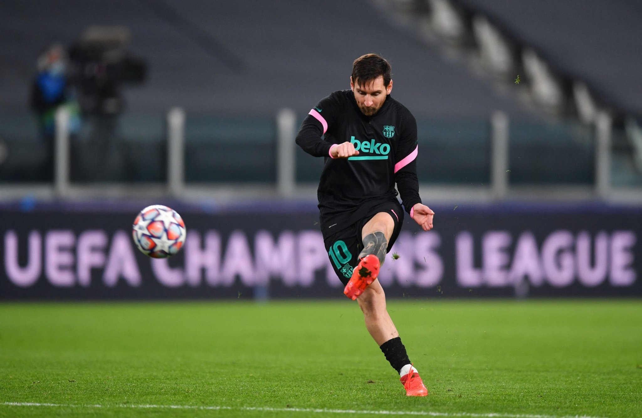 无绝对优势 无绝对优势