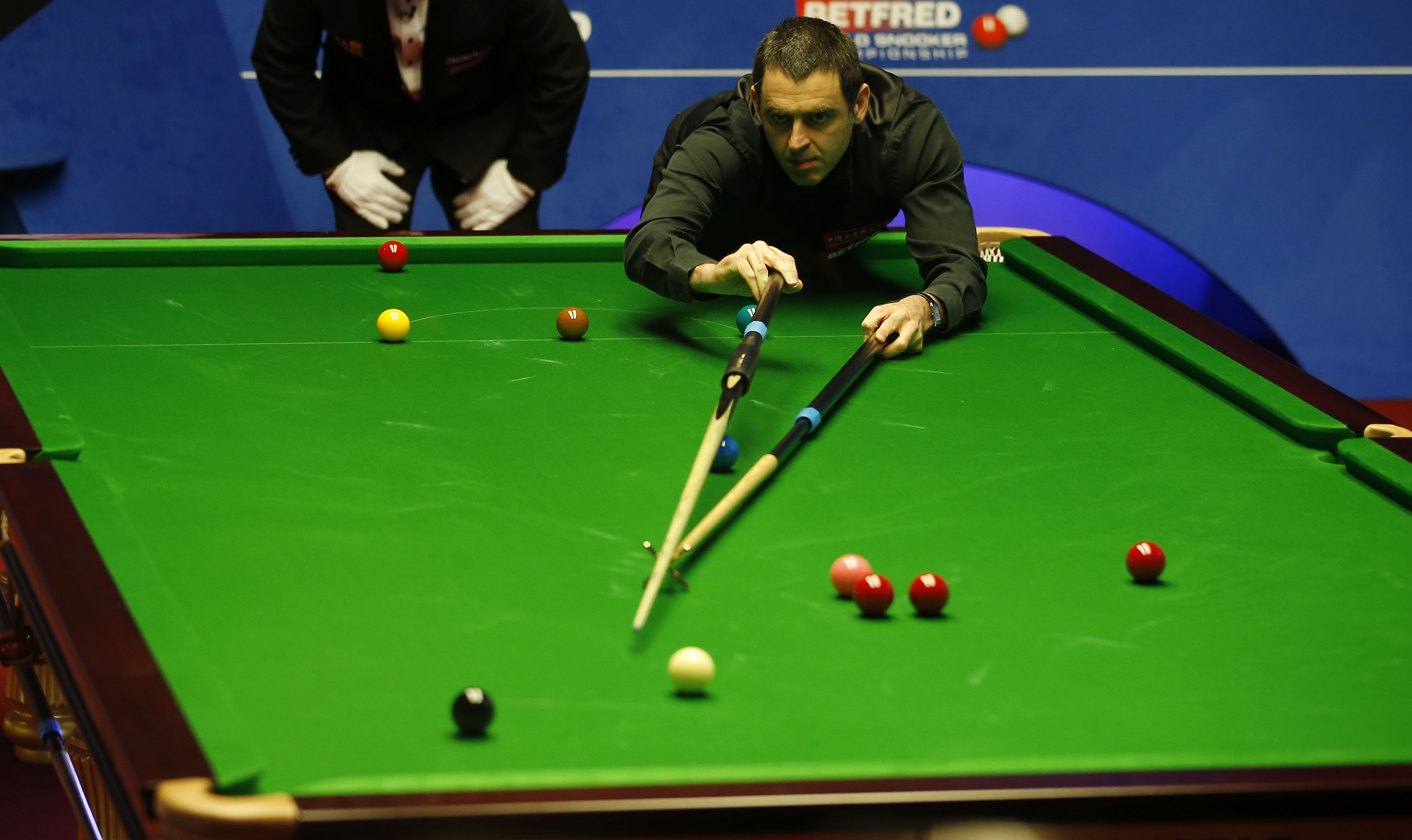 在中场休息 在中场休息