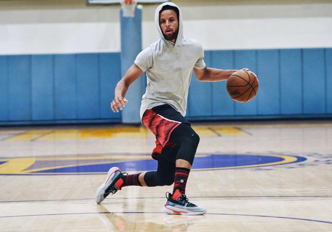 立下了汗马 立下了汗马