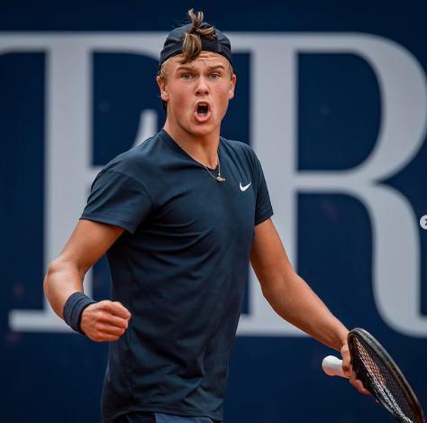 欧文严格按 欧文严格按