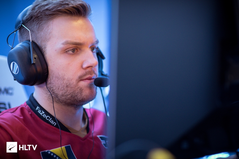 4亿欧元居 4亿欧元居